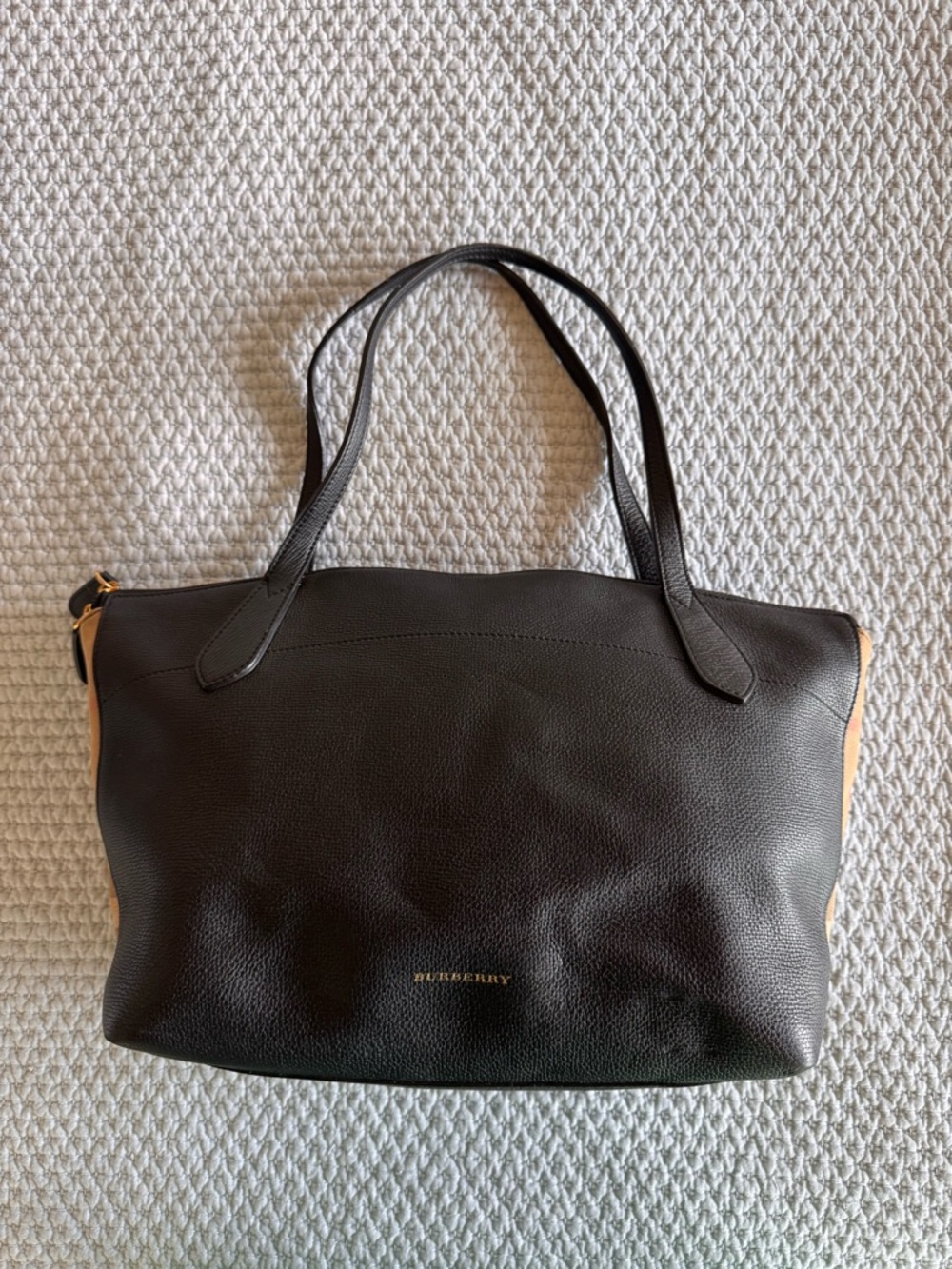 AUTHENTIC Burberry Welburn Check Tote!